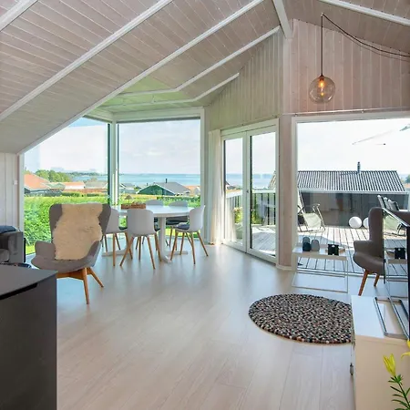 Three-bedroom In Sjolund 1 Tatil Evi *