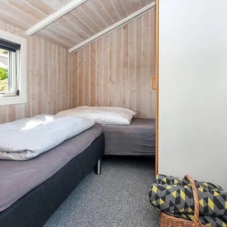 Дом отдыха 6 Person In Sjolund-by Traum *